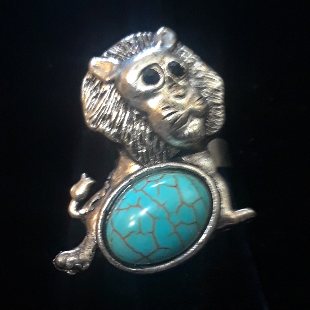 Silver Turquoise Lion Fashion Statement Ring